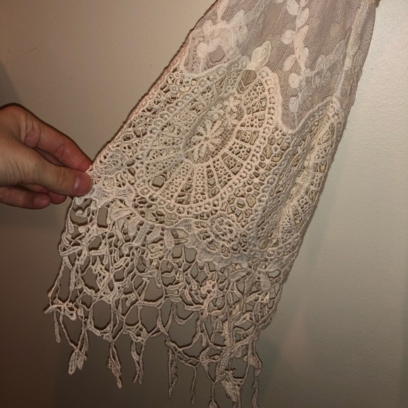 🔥SALE🔥 Anthropologie Boho Sheer Lace Crochet Tunic - Picture 4 of 8